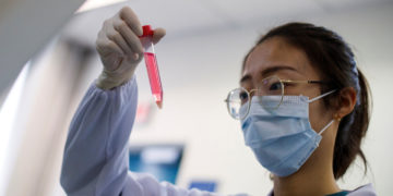 China encuentra anticuerpos eficaces contra el coronavirus