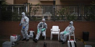 Muertes por Covid-19 se reducen por segundo día en España