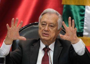 Descarta Bartlett condonar pago de luz eléctrica durante contingencia
