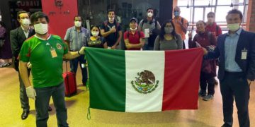 Llegan a México connacionales que estaban varados en Bolivia y Perú