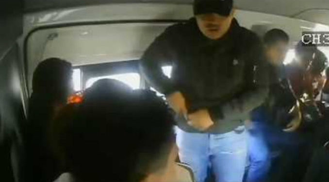 #VIDEO “La chamba es la chamba”, dice asaltante de combi en plena contingencia