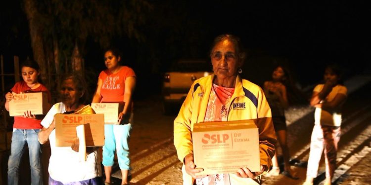 Continúa entrega de despensas del DIF en el estado