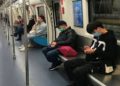En Pekín, trenes identificarán a personas sin mascarillas