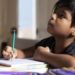 SEP lanza clases por radio para comunidades indígenas por covid-19