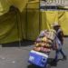 Si dejo de trabajar no compro comida: La necesidad de salir en pico de la pandemia
