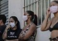 Vigilante mata a empleada al enfrentar a cliente sin cubrebocas