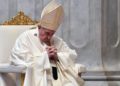 Sin el habitual lavado de pies Papa celebra el Jueves Santo