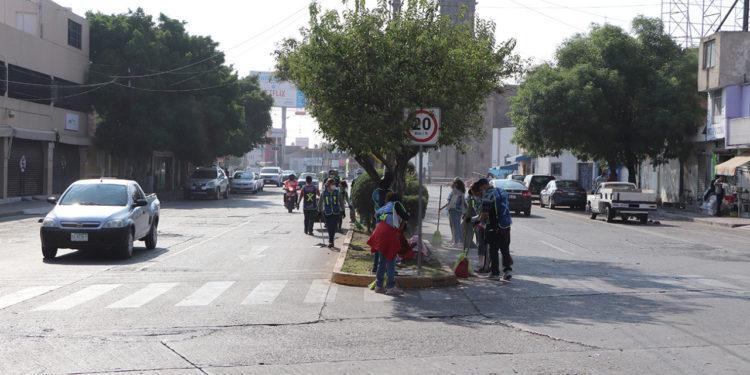 300 trabajadores temporales apoyan en imagen de la capital