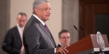 AMLO pide adelantar elección de revocación de mandato para 2021