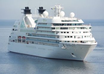 Tripulantes mexicanos del Star Celebrity desembarcarán en San Diego