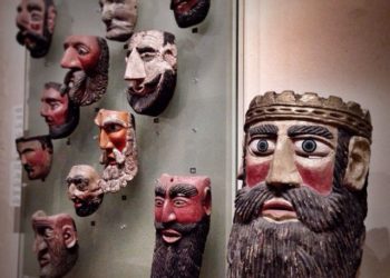 Colección de máscaras de la Danza de Moros y Cristianos
