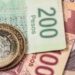 Peso sube 2.04% ante el dólar en el mercado electrónico debido a una nueva droga contra Covid-19