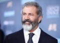Mel Gibson revela que famosos han consumido sangre de bebé para tener éxito