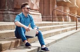 Pantalones joggers, la solución de todo estilo
