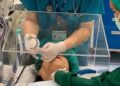 ¿Cómo es el procedimiento médico de intubación?