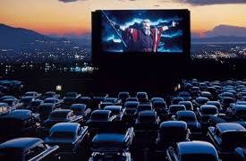 Los autocines están resurgiendo debido a pandemia