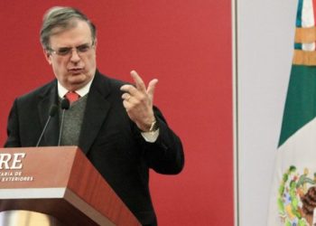 Espera México segundo cargamento de equipo médico desde China: Ebrard