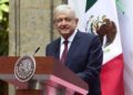 AMLO dice que quienes critican su plan económico, quieren corrupción