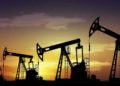 Petróleo de EEUU se desploma un 24,3% en otro lunes negro
