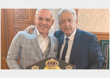 AMLO y AMB se unirian para construir academia de boxeo en México