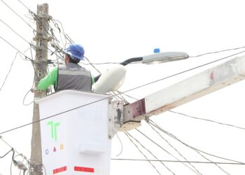 Modernización de alumbrado público llega a Terrero Sur