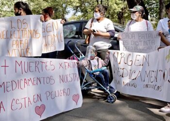 Alertan por desabasto de medicinas para niños con cáncer