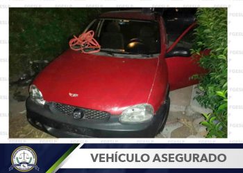 Menor de edad detenido en posesión de auto robado