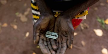 Histórico, Sudán prohíbe la mutilación genital femenina
