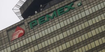 Van 62 defunciones y 476 casos positivos de Covid-19 en Pemex