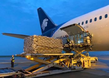 Desde Shanghái, sale otro vuelo con insumos médicos adquiridos por México