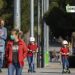 Niños en España salen a las calles tras confinamiento