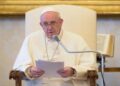 El papa Francisco pide a los misioneros evitar el proselitismo