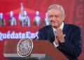 AMLO hace solicitud a autoridades sanitarias para reiniciar giras