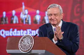 AMLO hace solicitud a autoridades sanitarias para reiniciar giras