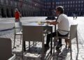 Después de 10 semanas, bares y restaurantes reabren en Madrid y Barcelona