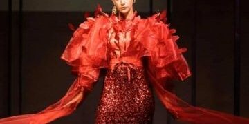 Finalista de Miss Universo Nueva Zelanda muere a los 23 años