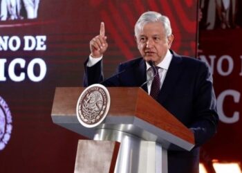 Solo funcionarios públicos deben transparentar sus riquezas: AMLO