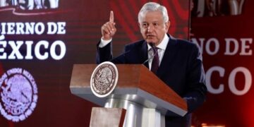 Solo funcionarios públicos deben transparentar sus riquezas: AMLO