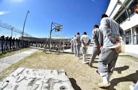 CNDH confirma 92 casos de COVID-19 en cárceles de México