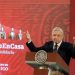 AMLO se disculpa con médicos aunque insiste en que hay mercantilismo