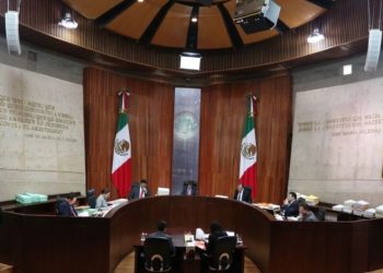 Tribunal frena envío de cartas de AMLO para promover microcréditos