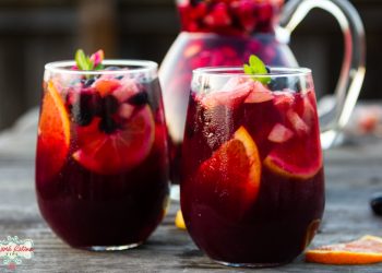 Este 10 de Mayo prepara una sangría de granada y moras