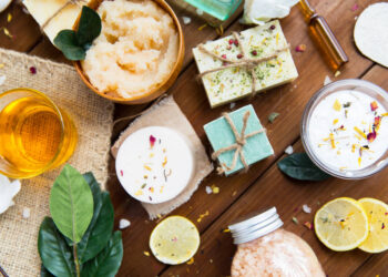 Cómo hacer tus maquillajes y productos de cuidado diario
