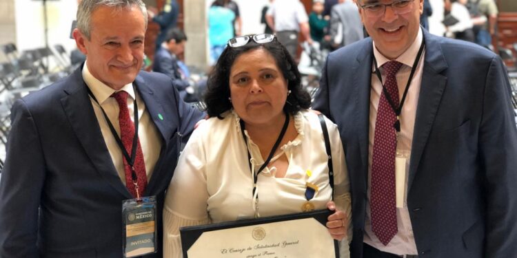 OMS designa a infectóloga mexicana para grupo estratégico sobre vacunas  Covid-19