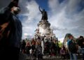 Manifestantes contra el racismo se enfrentan a la policía en París