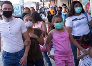 Pacientes asintomáticos no contagian el COVID-19: OMS