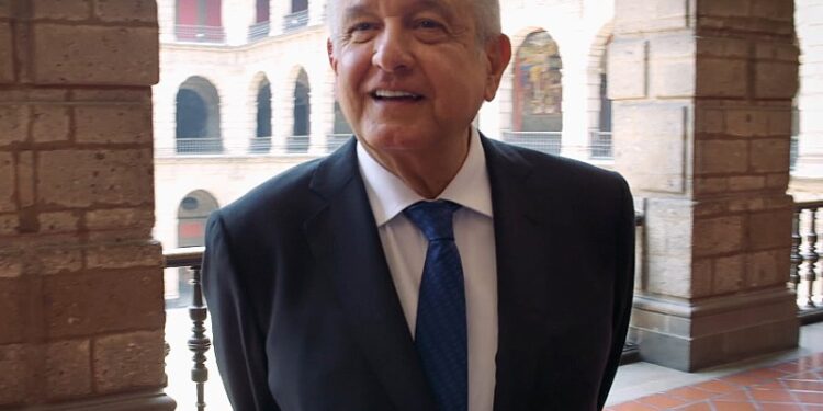 Fue un crimen abandonar a los jóvenes: AMLO