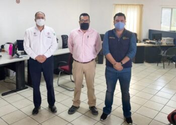 Empresa se suma a sanitización municipal con donación de desinfectante