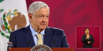 Habrá crecimiento económico en ‘V’, tocamos fondo y vamos hacia arriba: AMLO