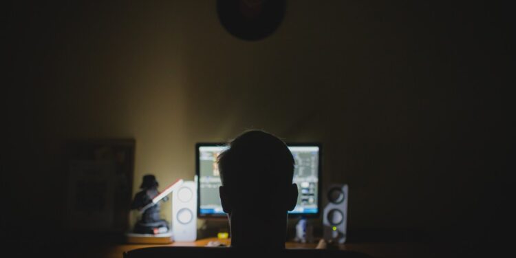Advierten sobre pornografía disfrazada de anime